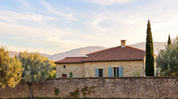 Guide pratique pour réussir vos rénovations énergétiques en Provence-Alpes-Côte d'Azur